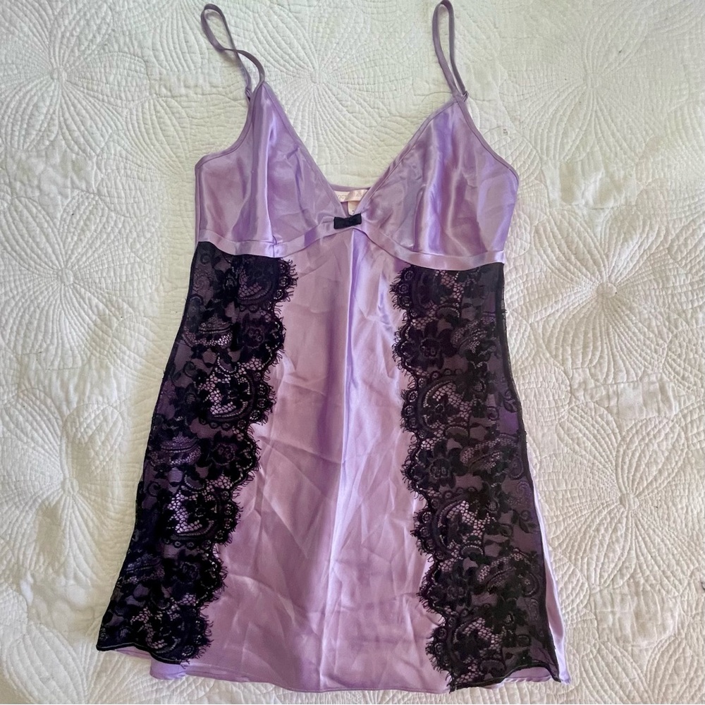Victoria's Secret Vintage Y2K Lavender and Black Lace Chemise